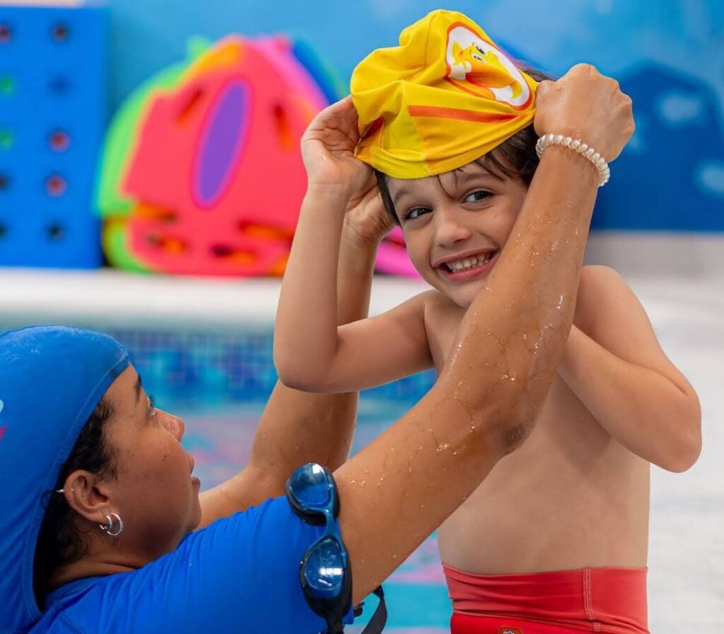 Clases de natación para niños en verano en Panamá.