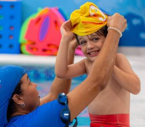 Clases de natación para niños en verano en Panamá.