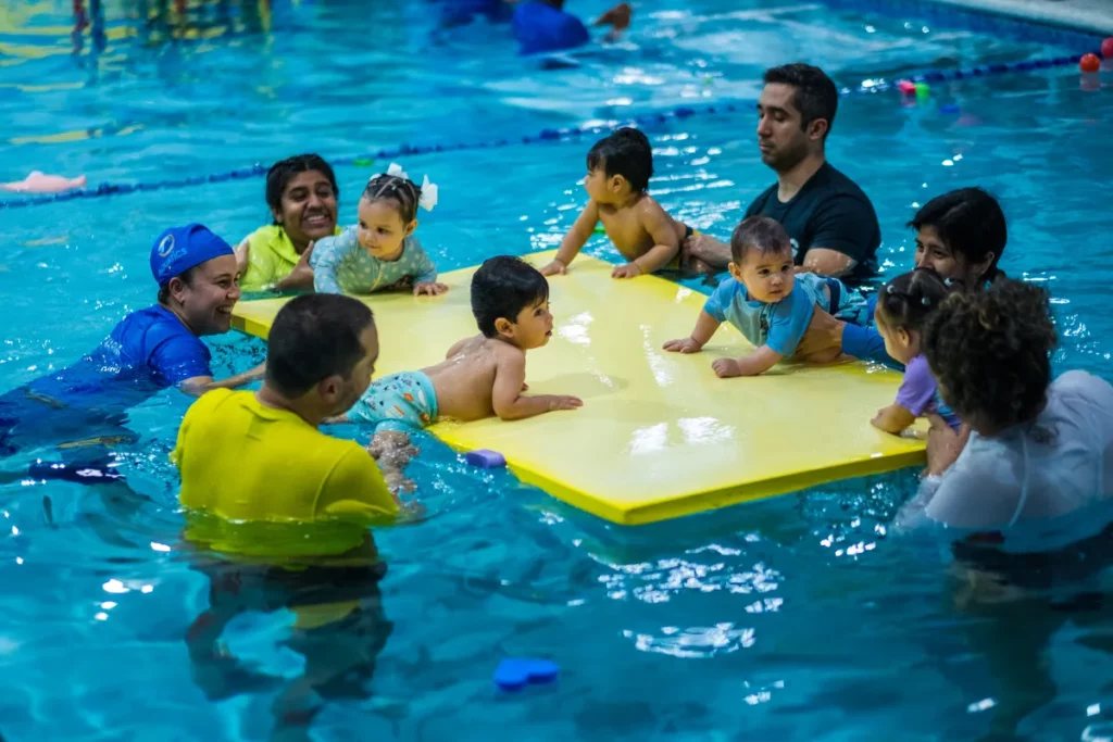 ¿Cómo elegir una escuela de natación para un niño con necesidades especiales en Panamá?